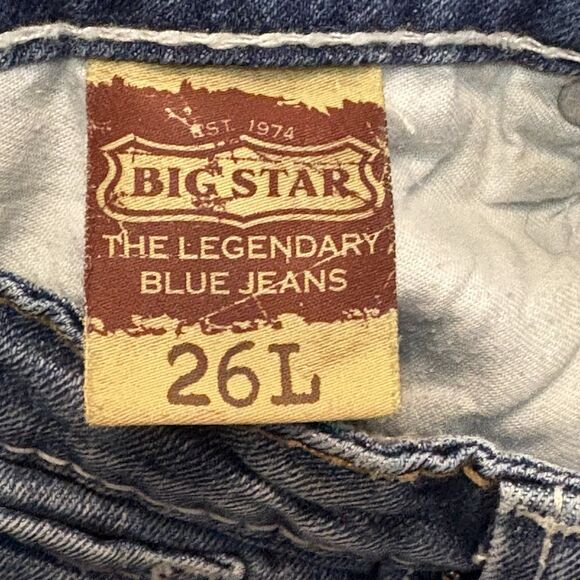 Big Star Maddie Mid-Rise Fit Boot Cut Jeans Women's Size 26L Medium Wash - Picture 10 of 11